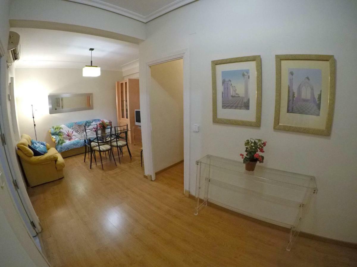 Eduardo Lucena 5, Patios Apartament *